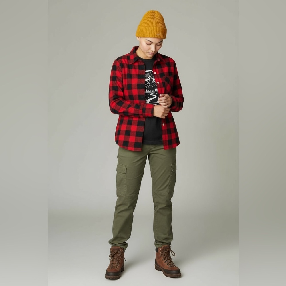 Woman’s The Classic Buffalo Plaid Button Down Shirt S Fall Fashion